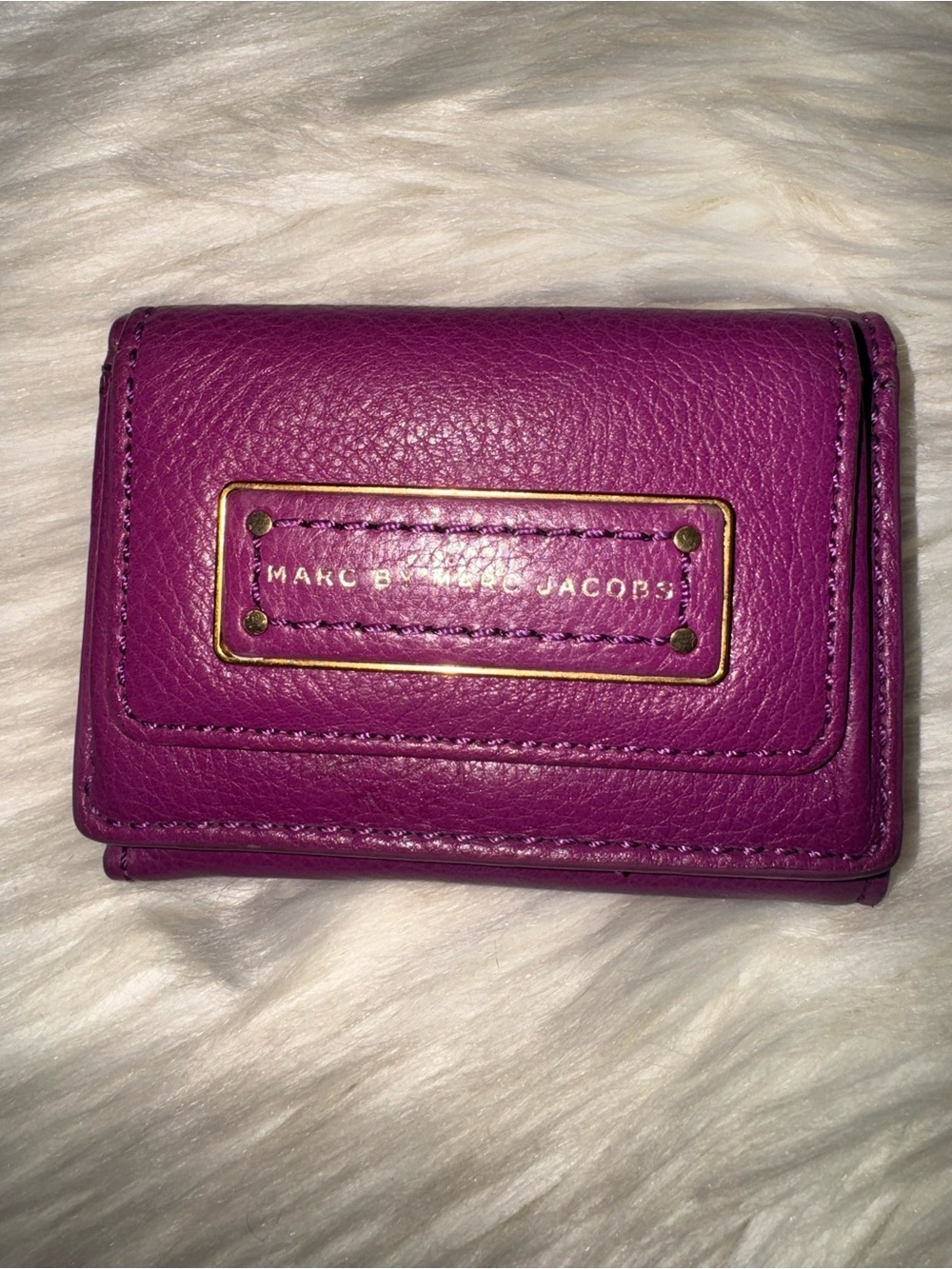 Marc by Marc Jacobs Magenta Pebbled Leather Trifold Wallet with Gold Plaque